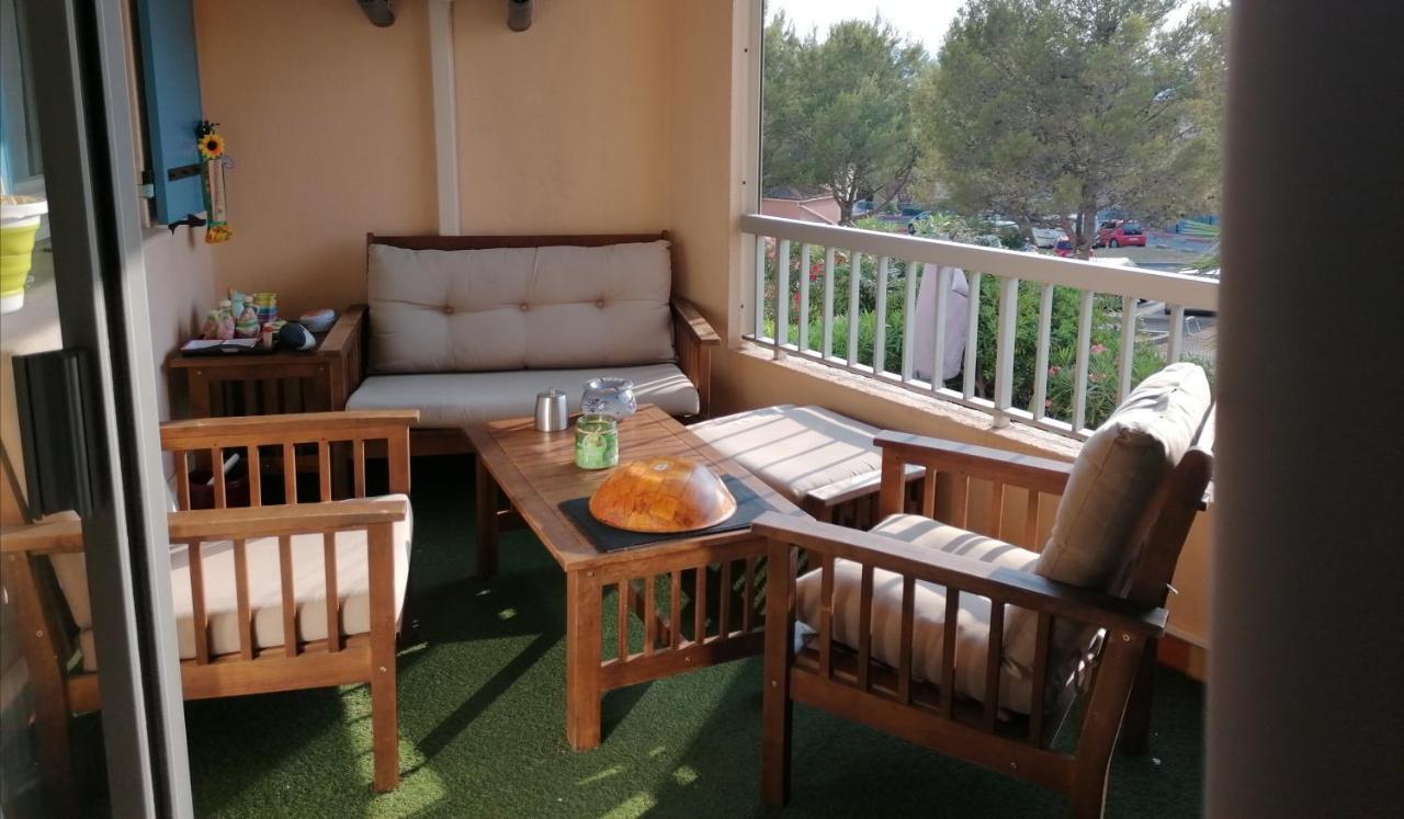 Appartement Au Lagon Bleu A Frejus, Garage, Tennis & Piscine 1200 M2 Bagian luar foto